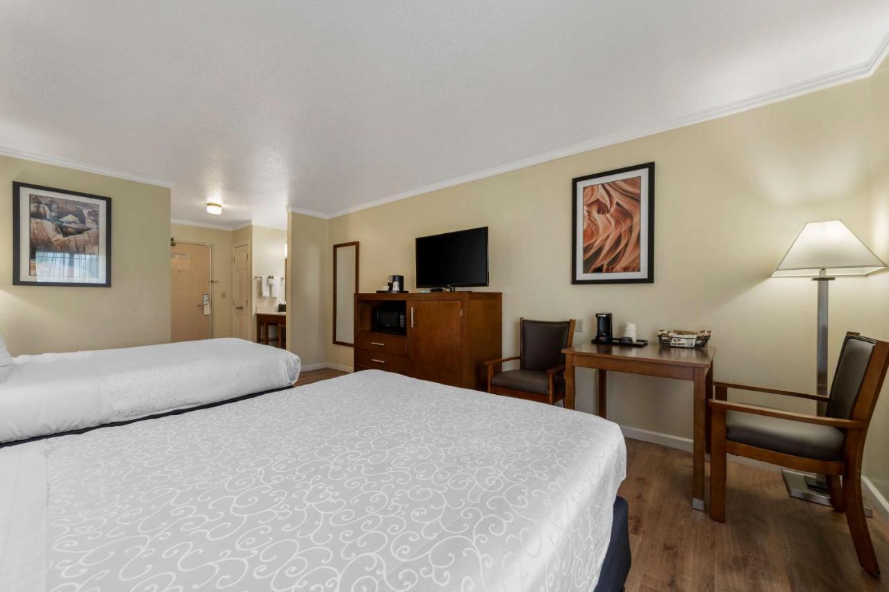 Western Northwoods 3* Crescent City