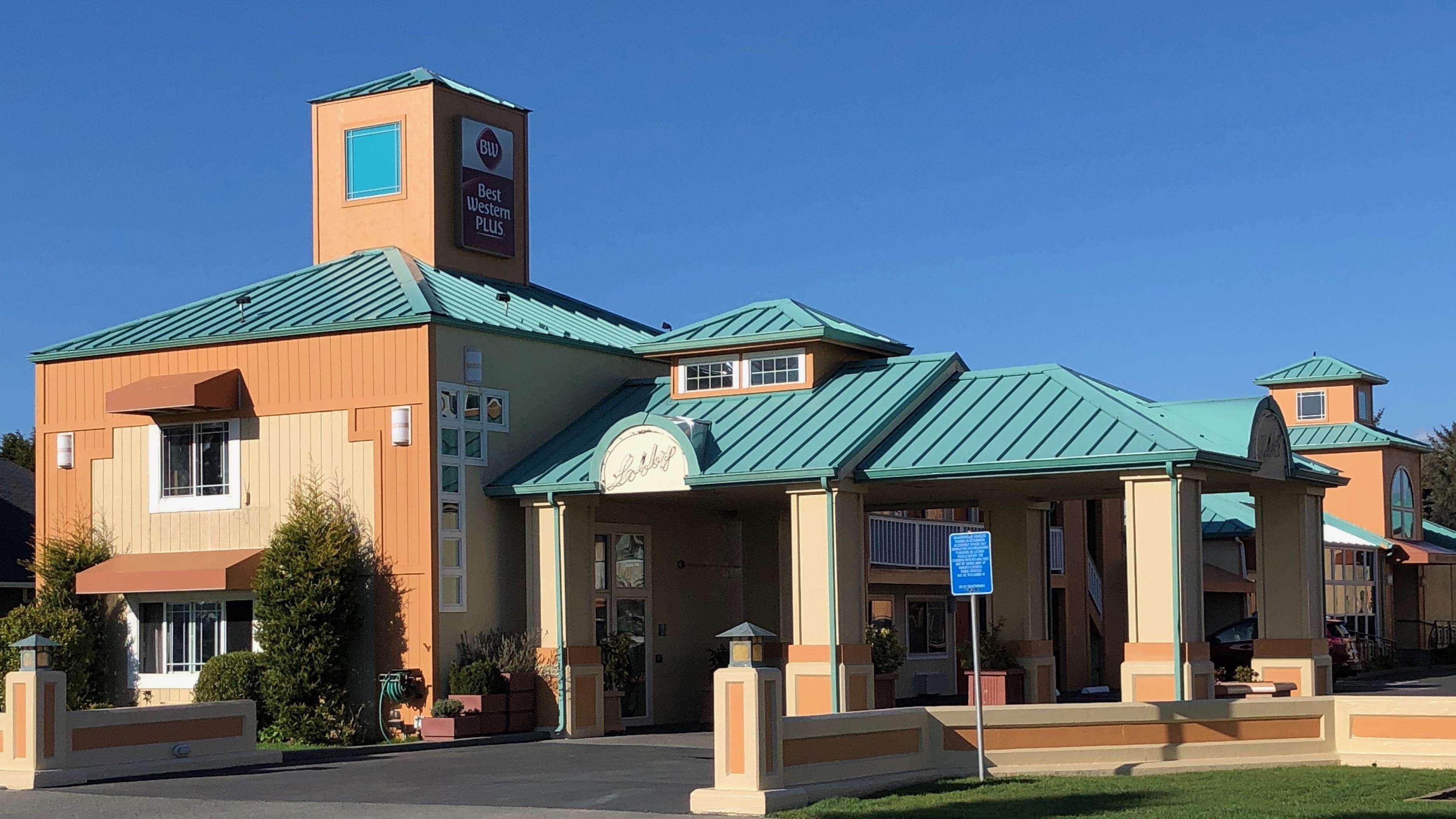Western Northwoods Hotel