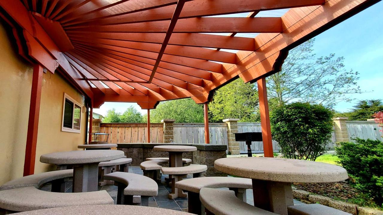 Hotel Western Northwoods 3*
